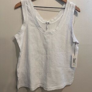 NWT three dots Gauze V Neck Tank M